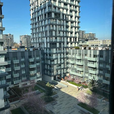 Garden Towers Apartment Прага Екстериор снимка