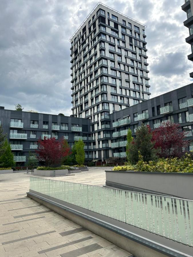 Garden Towers Apartment Прага Екстериор снимка